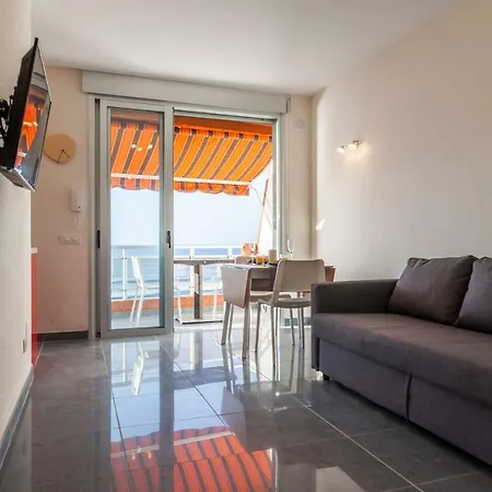 Sunset On The Sea Apartment *